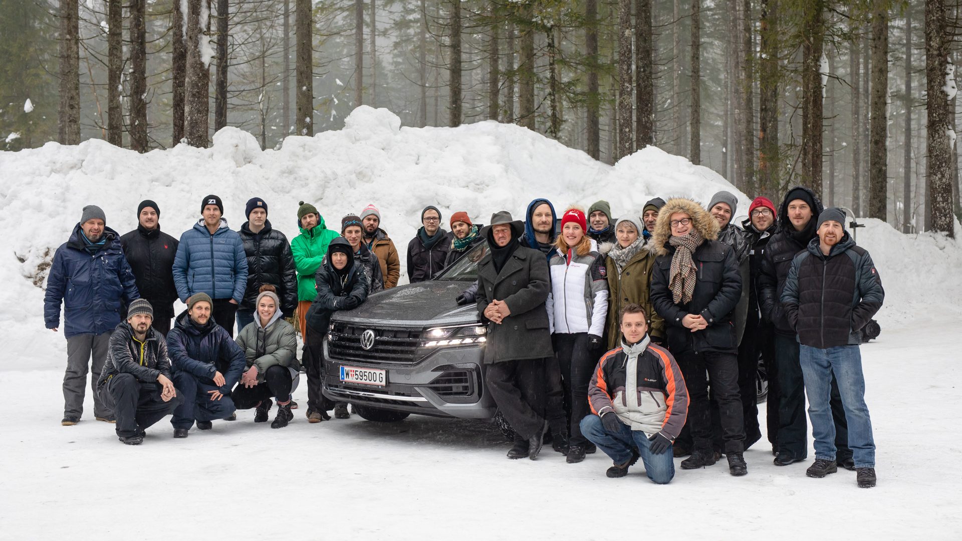 Wuger Filmcrew Gruppenfoto bei Filmdreh für Werbespot
