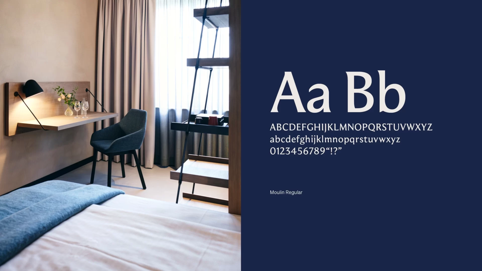 Gewählte Markentypografie auf dunkelblauem Grund neben Hotelzimmerfoto aus dem Corporate Design für den Postwirt